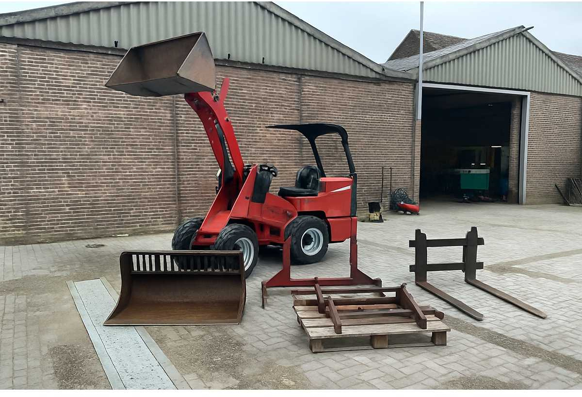 Wiellader 2011 MACKS 333 SHOVEL