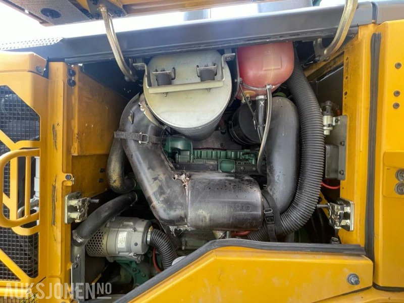 Wiellader 2011 VOLVO L60F HJULLASTER - SPAKSTYRING - NYE DEKK - BBS - 3-4 FUNKSJON - PALLEGAFLER - SKUFFE - KAMERA - MYE PÅKOSTET!