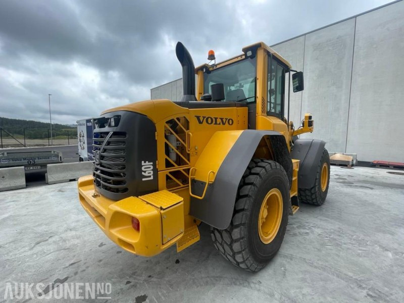 Wiellader 2011 VOLVO L60F HJULLASTER - SPAKSTYRING - NYE DEKK - BBS - 3-4 FUNKSJON - PALLEGAFLER - SKUFFE - KAMERA - MYE PÅKOSTET!
