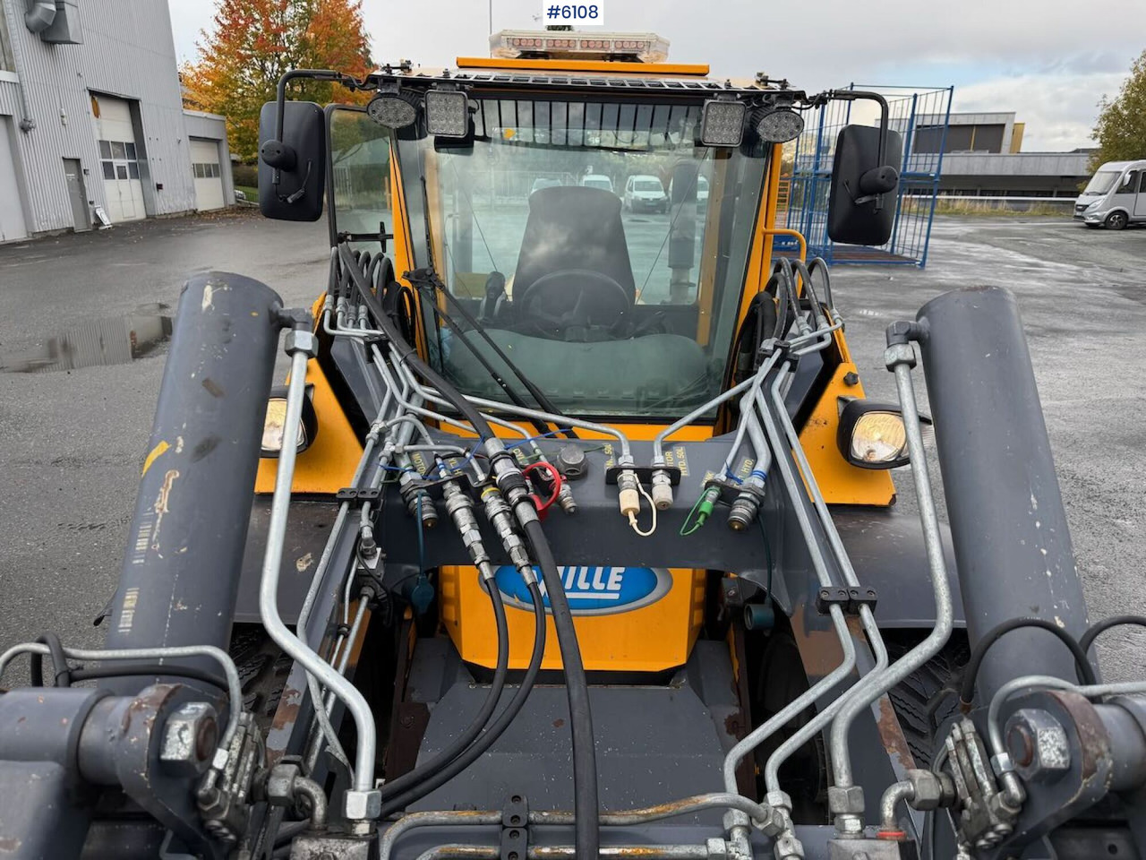 Wiellader 2011 Wille 655C w/ flushing unit, sweeping unit, 2 buckets and pallet fork