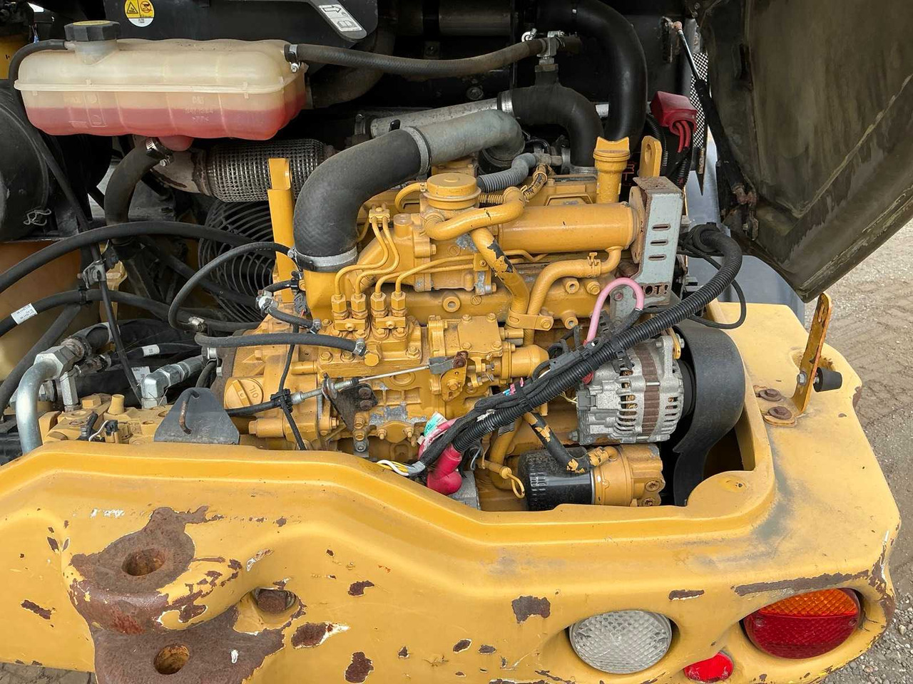 Wiellader 2015 CATERPILLAR 906H SHOVEL