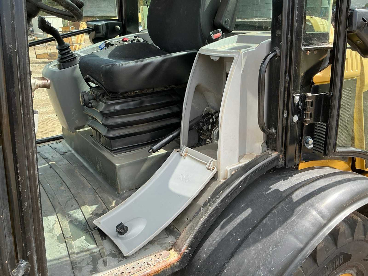 Wiellader 2015 CATERPILLAR 906H SHOVEL