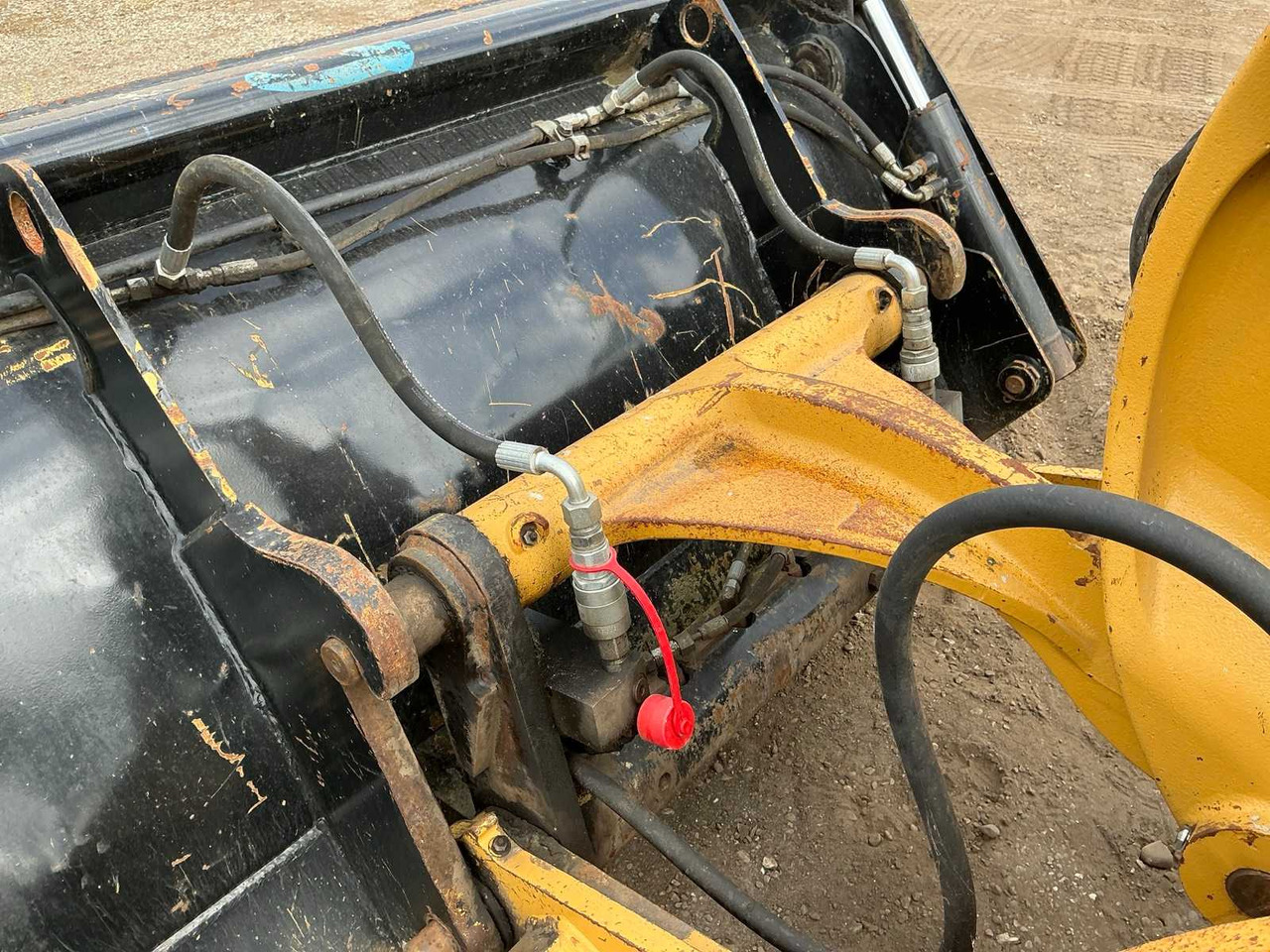 Wiellader 2015 CATERPILLAR 906H SHOVEL