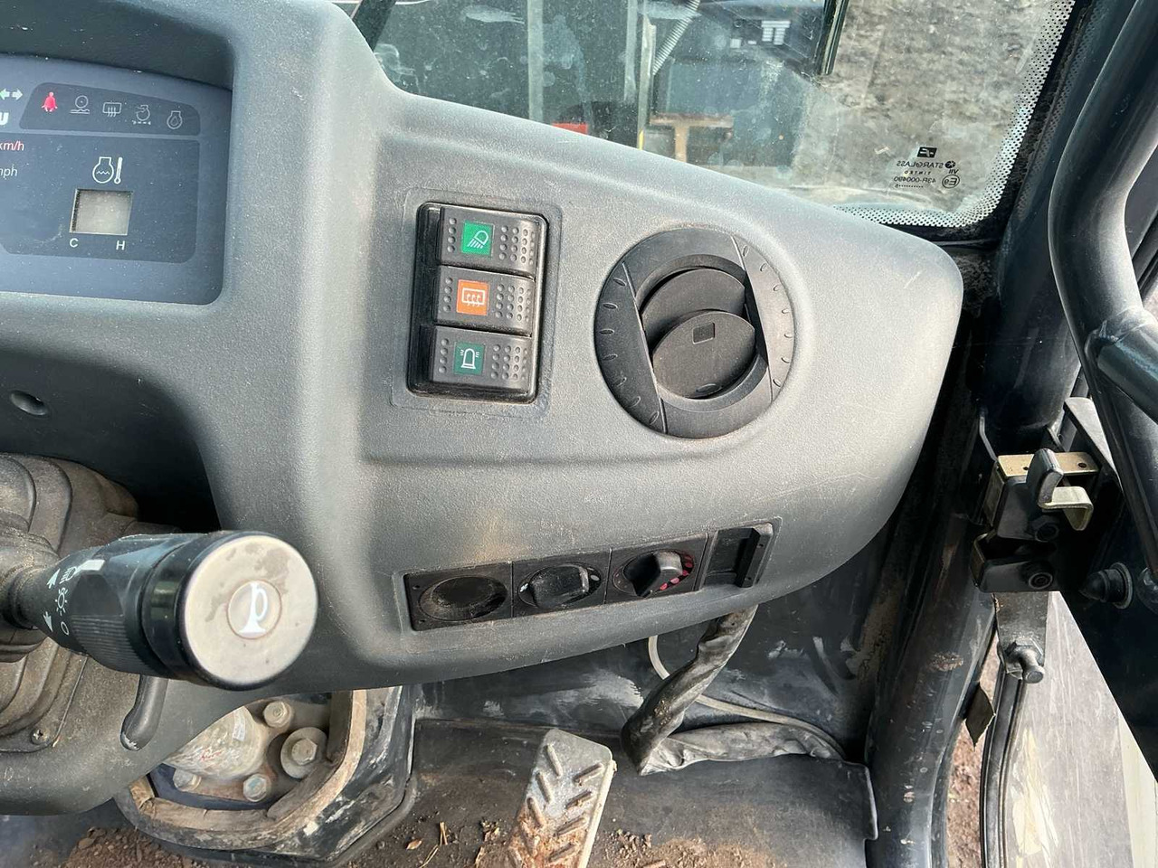 Wiellader 2015 KOMATSU WA70-7 SHOVEL