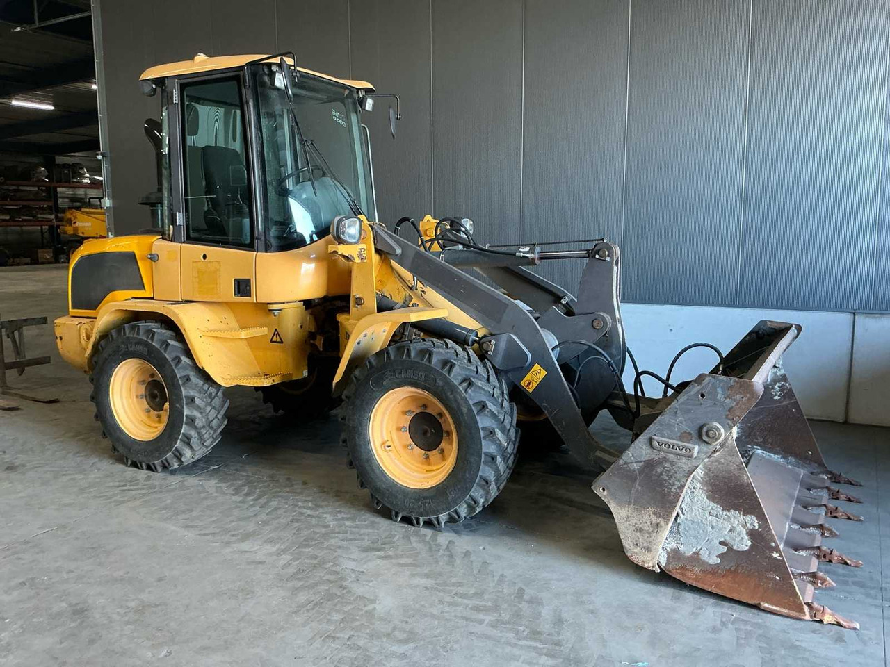 Wiellader 2016 VOLVO L30G SHOVEL