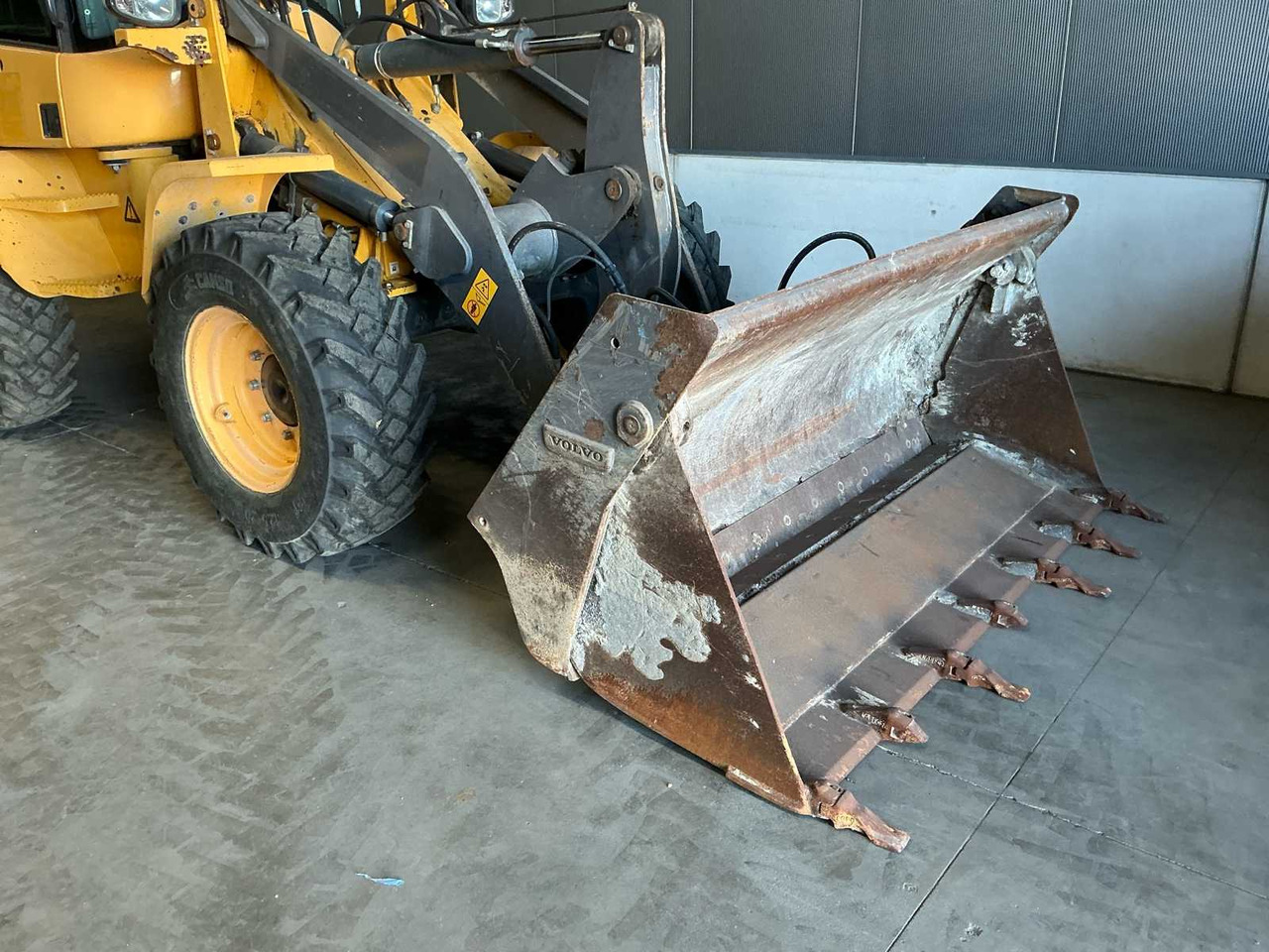 Wiellader 2016 VOLVO L30G SHOVEL