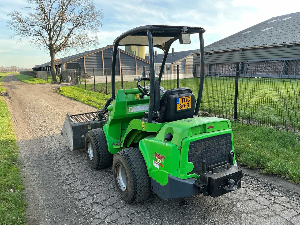 Wiellader 2017 AVANT M630 SHOVEL