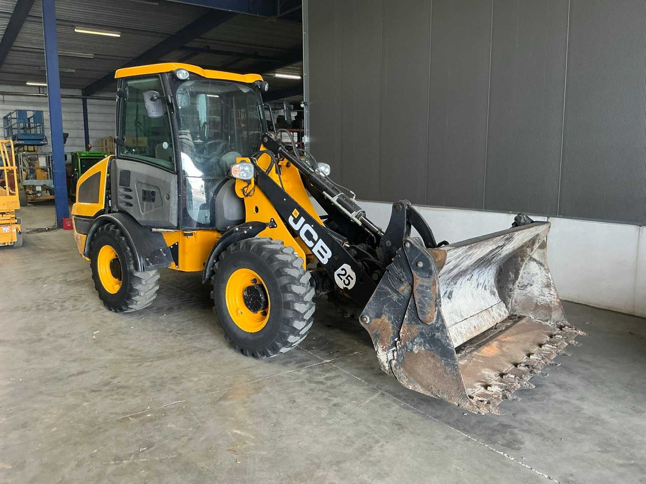 Wiellader 2017 JCB 406 SHOVEL