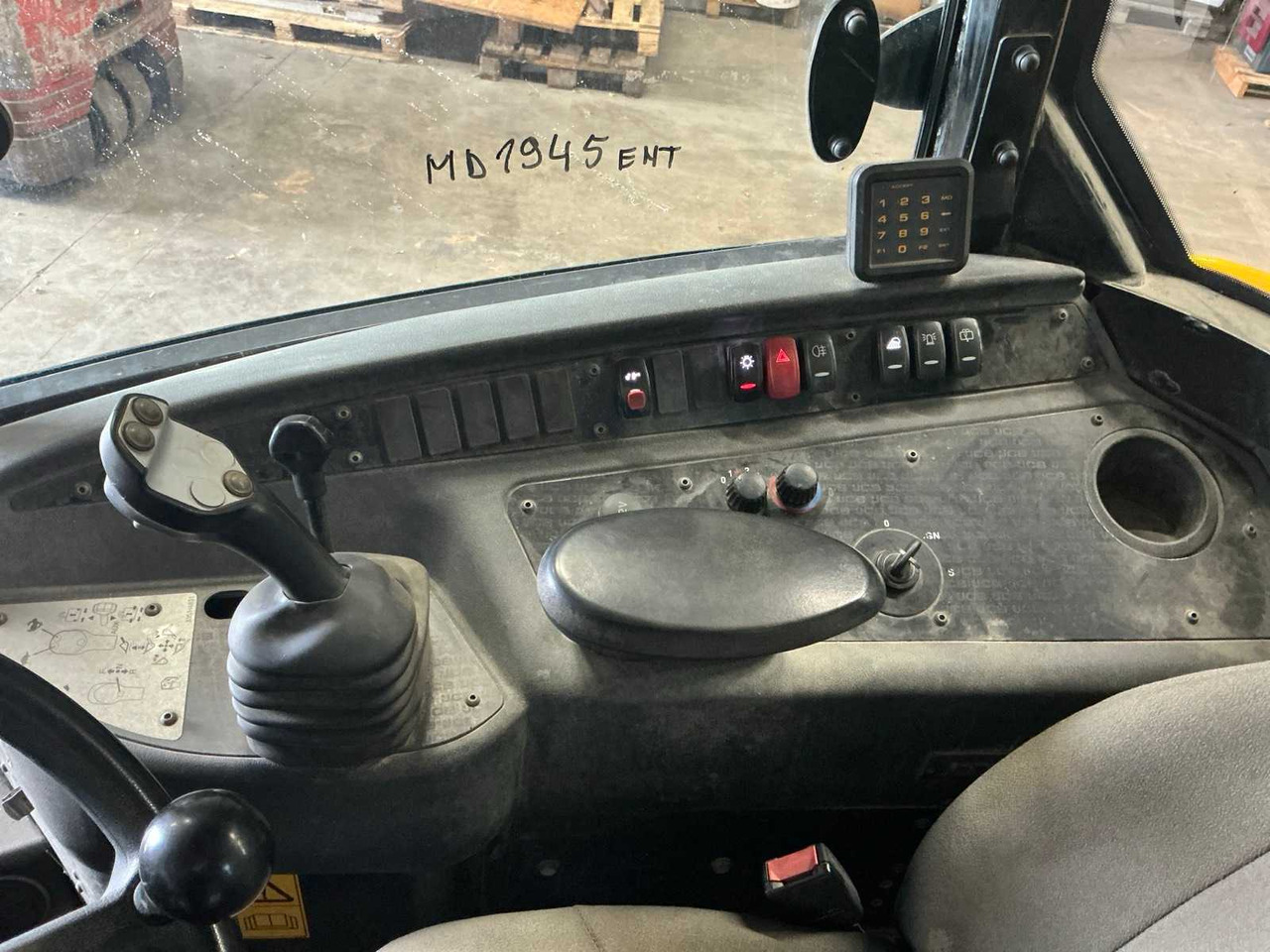 Wiellader 2017 JCB 406 SHOVEL