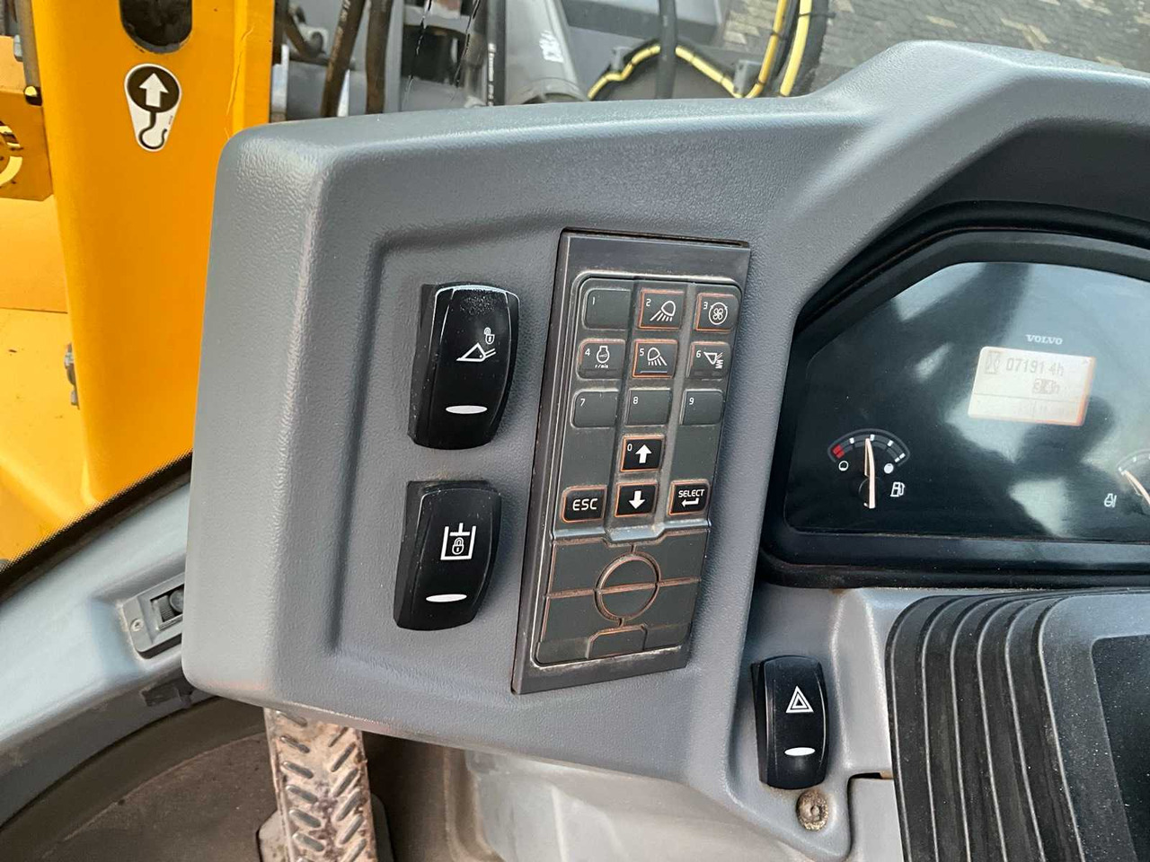 Wiellader 2017 VOLVO L30G SHOVEL