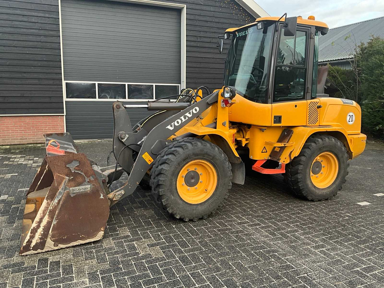 Wiellader 2017 VOLVO L30G SHOVEL