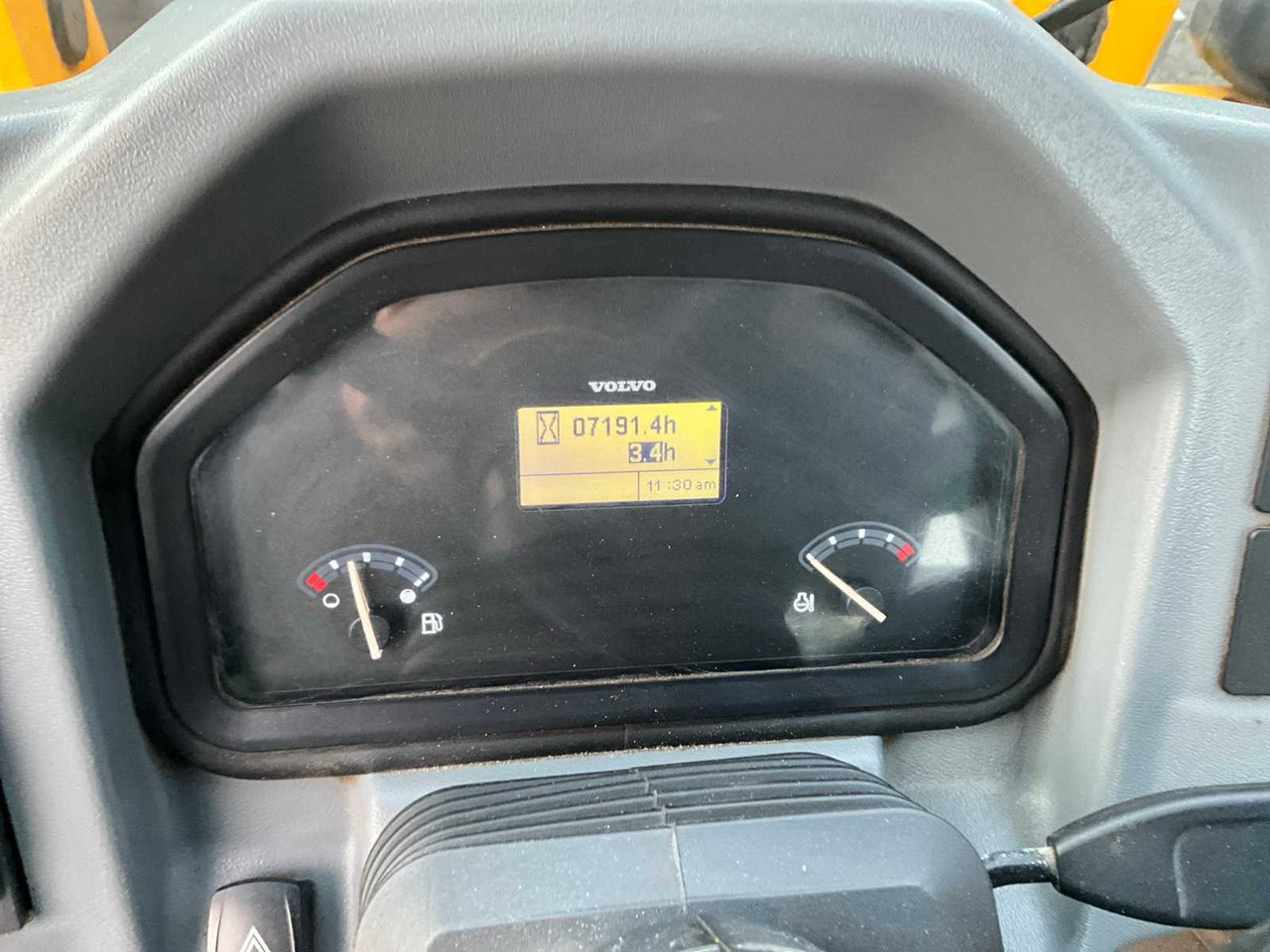 Wiellader 2017 VOLVO L30G SHOVEL