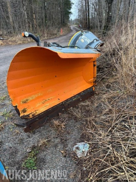 Wiellader 2018 Case 321F hjullaster - Universalskuffe - Hydraulisk pallegafler - Stark relax v-plog - kun 1798 timer