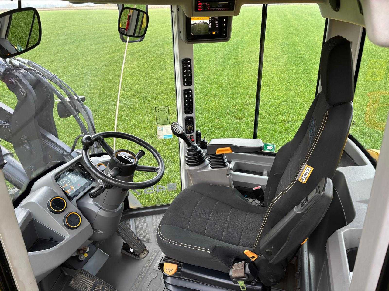 Wiellader 2018 JCB 437 SHOVEL