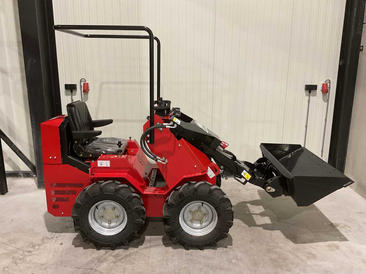 Wiellader 2025 RHINO-CROSS SSL480 SHOVEL