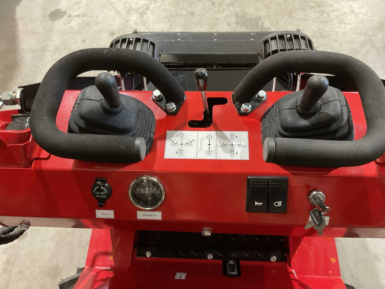 Wiellader 2025 RHINO-CROSS SSL480 SHOVEL