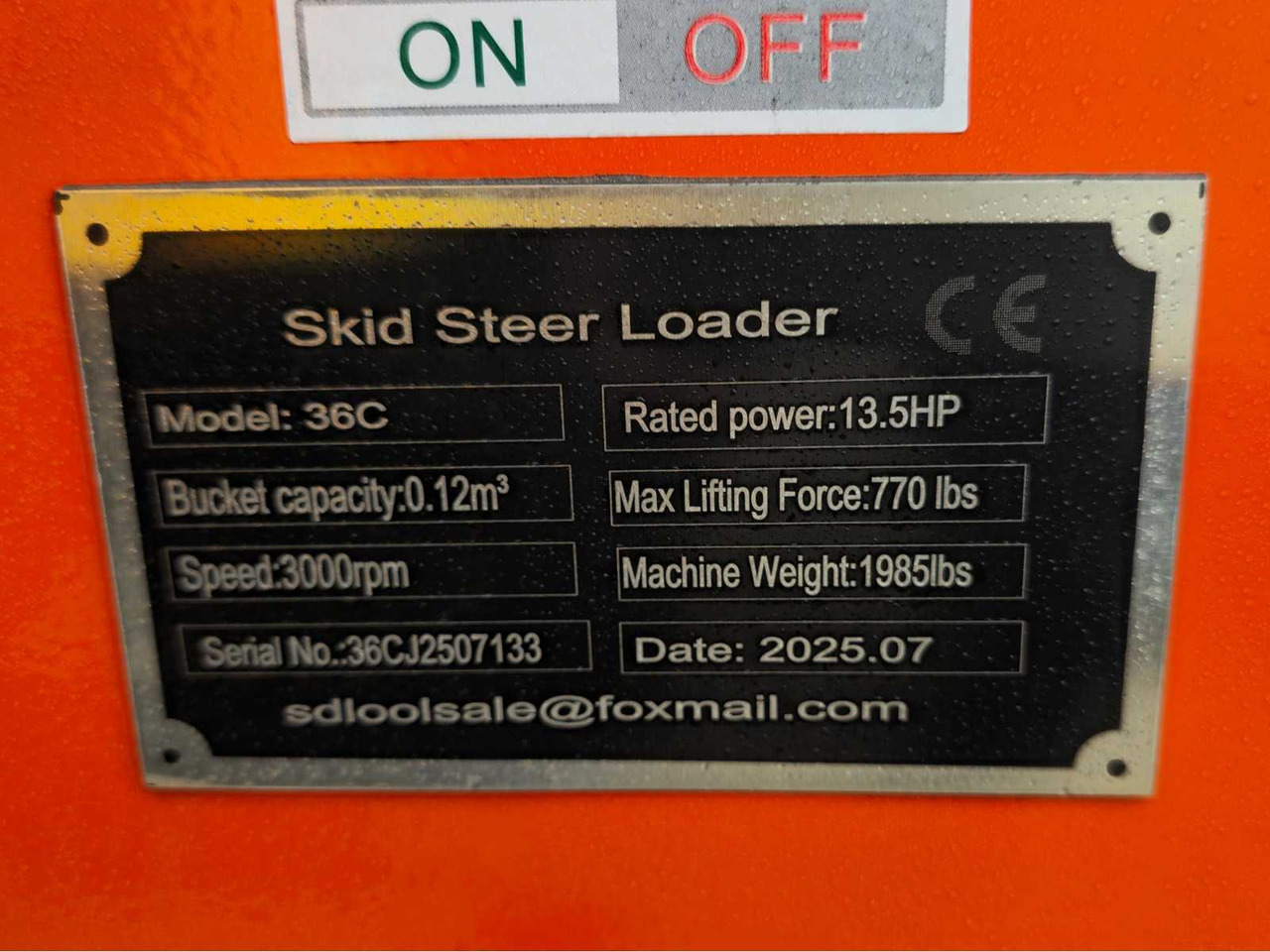 Wiellader 2025 - SDLOOL - 36C - ORANGE - SHOVEL