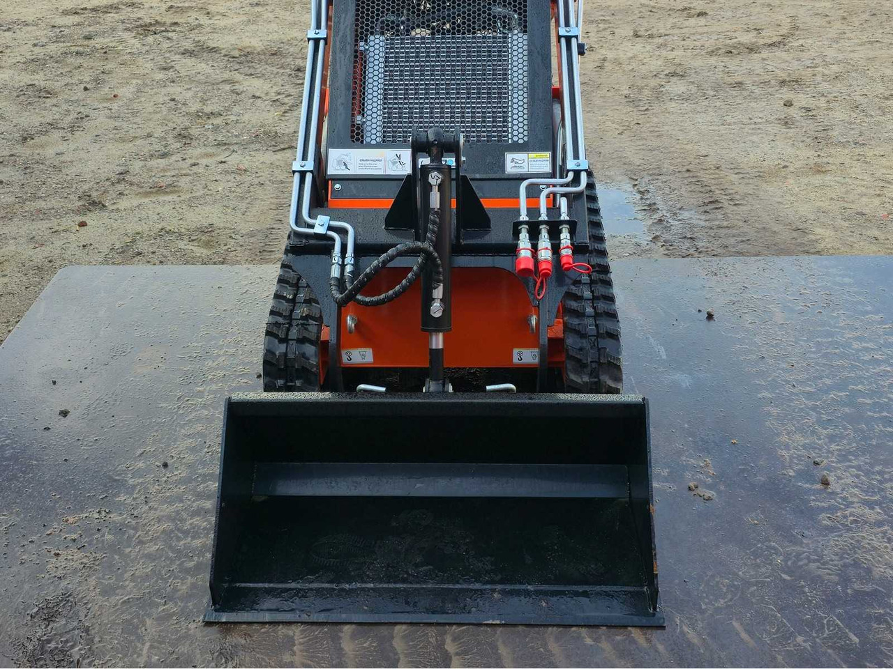 Wiellader 2025 - SDLOOL - 36C - ORANGE - SHOVEL