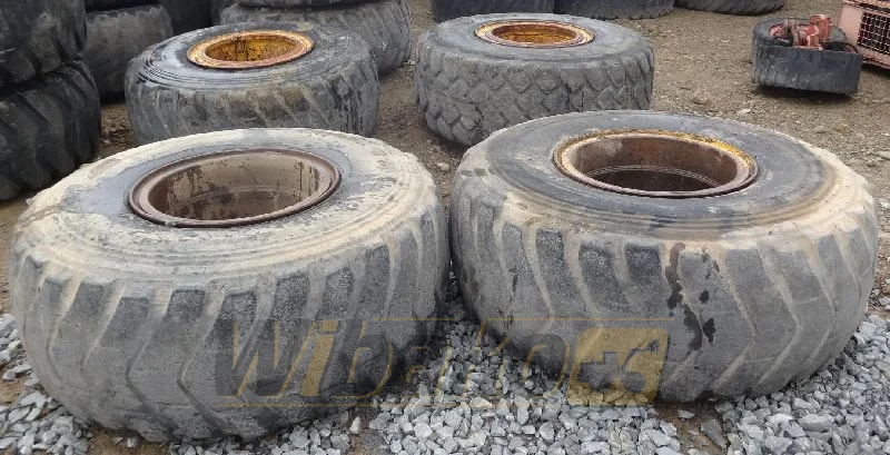 Wiellader 23.5/25 12/37/31