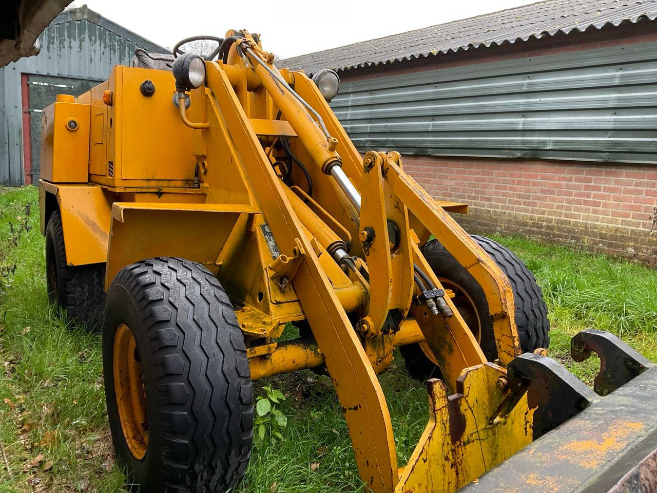 Wiellader AHLMANN AL6 SHOVEL (MARGIN)