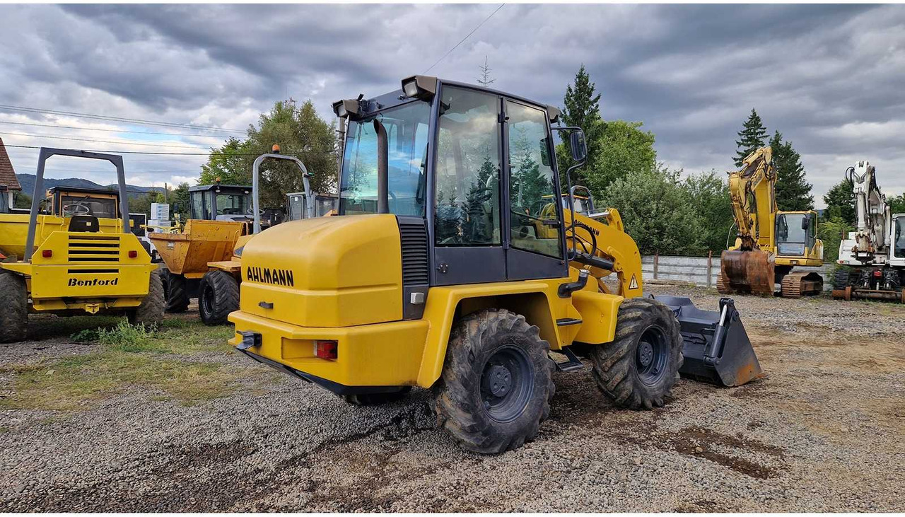 Wiellader AHLMANN - AS85 - SHOVEL - 2001