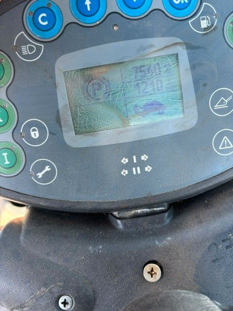 Wiellader Atlas 75e S. Schaufel, Gabel, Bürste.