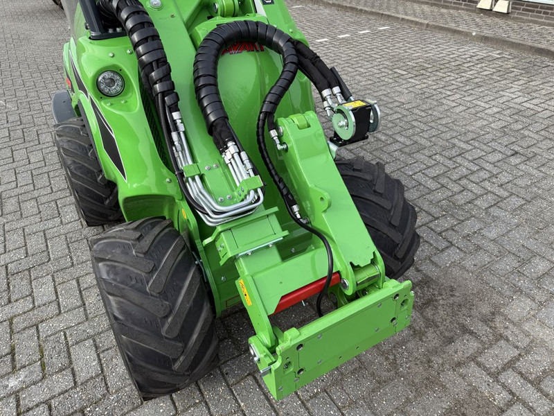 Wiellader Avant 635i TDS