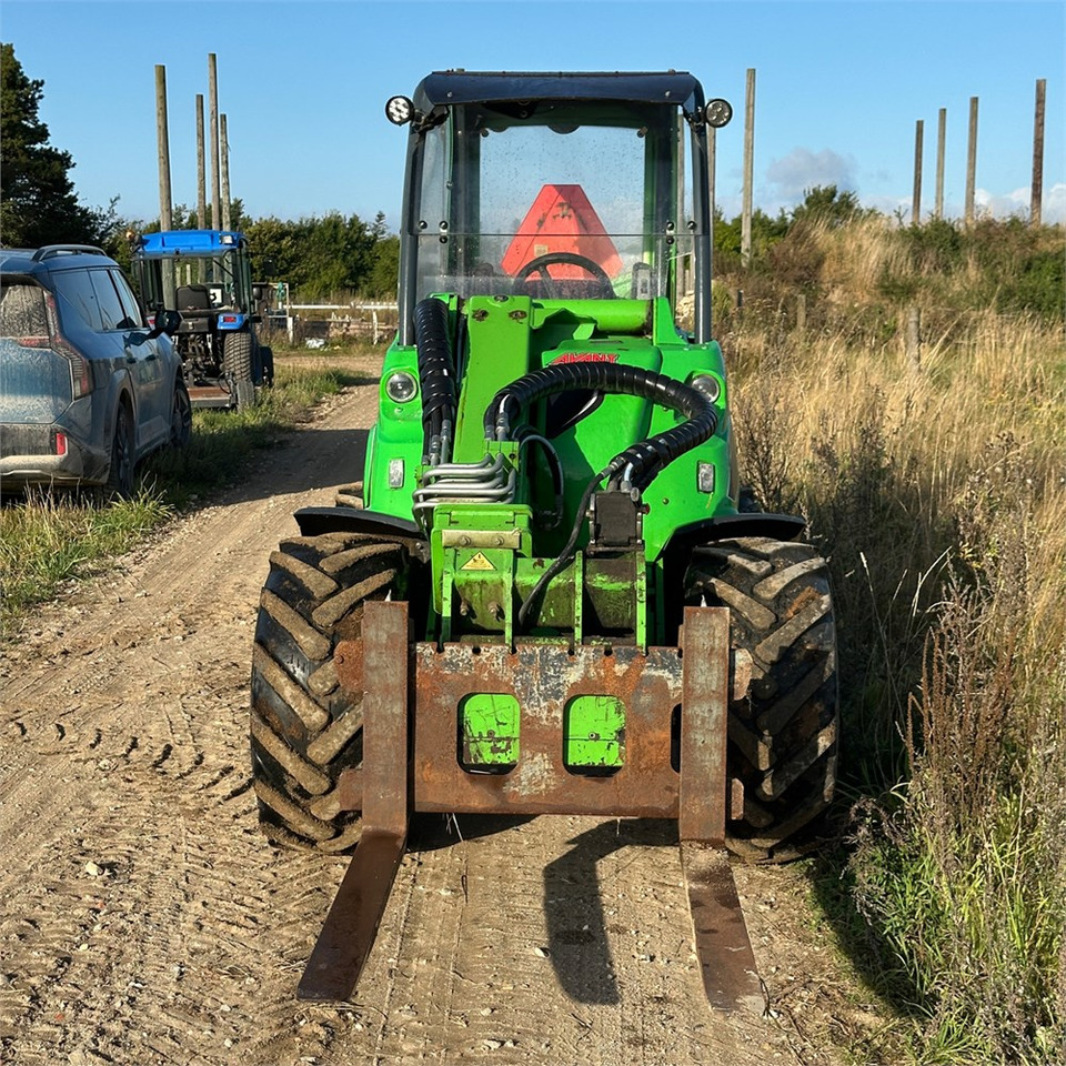 Wiellader Avant 860 i