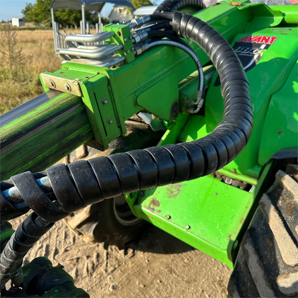 Wiellader Avant 860 i