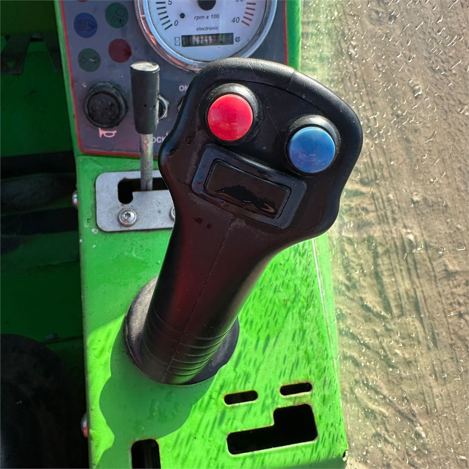 Wiellader Avant 860 i