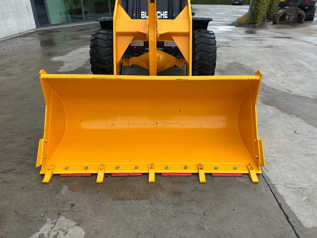 Wiellader BLANCHE - 2025 - TW36 - SHOVEL