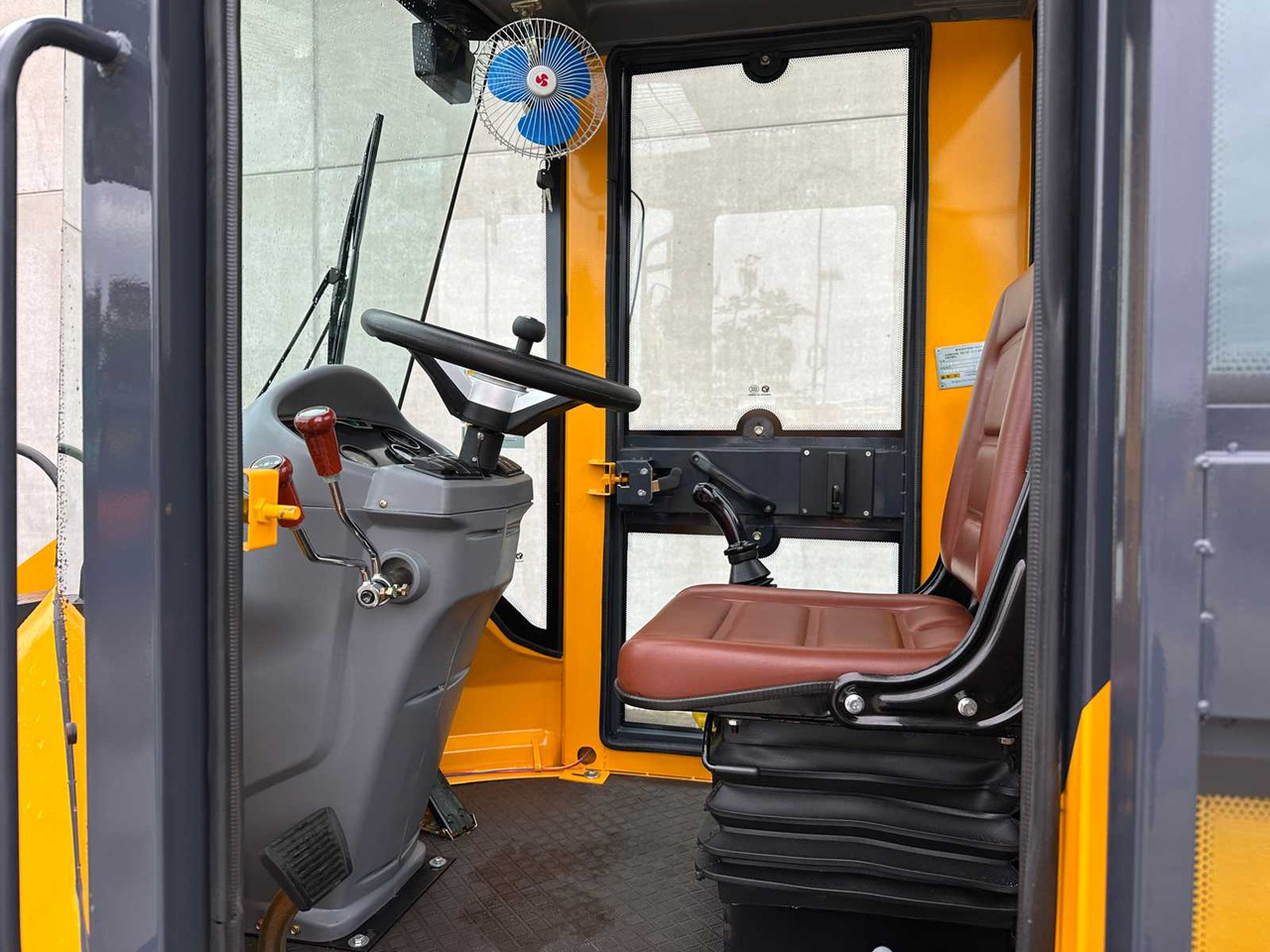 Wiellader BLANCHE - 2025 - TW36 - SHOVEL