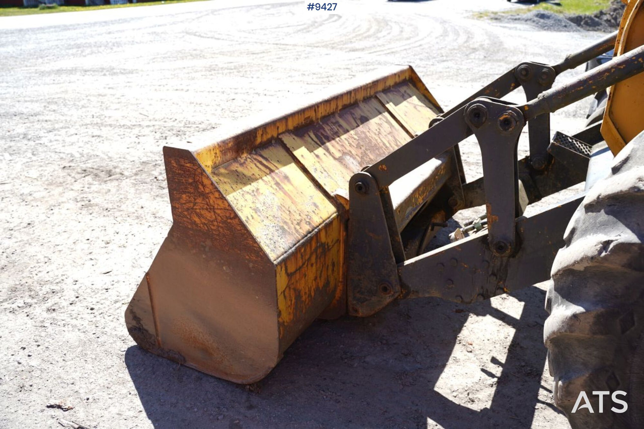 Wiellader Backhoe loader Volvo BM 840