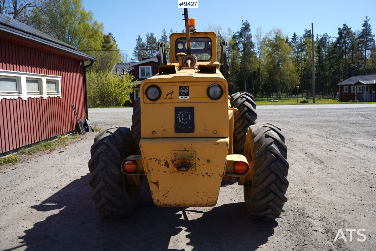 Wiellader Backhoe loader Volvo BM 840