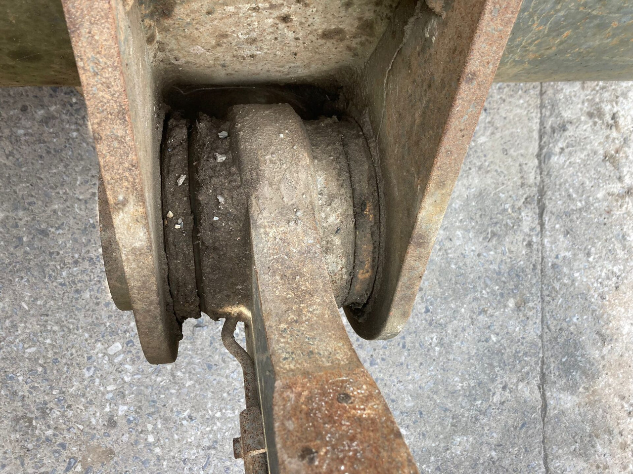 Wiellader Bell L2106E