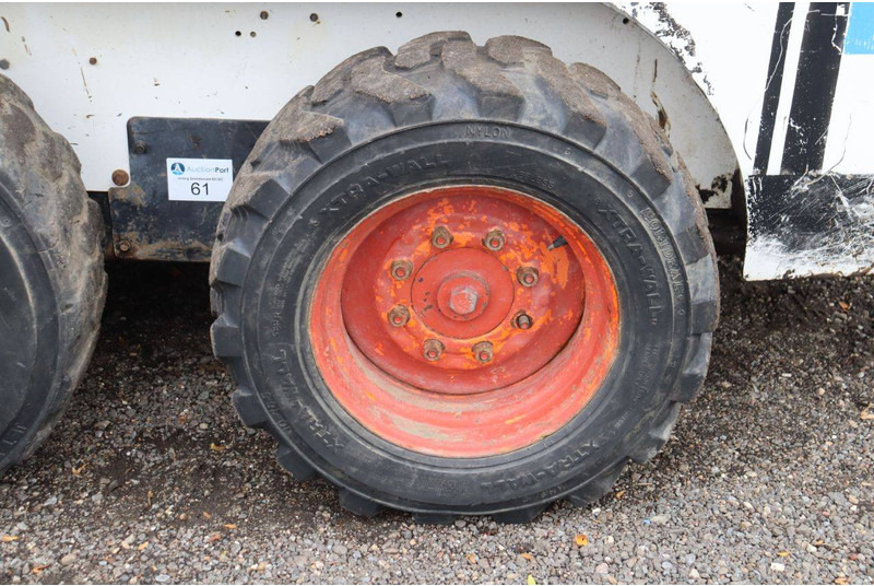 Wiellader Bobcat 753