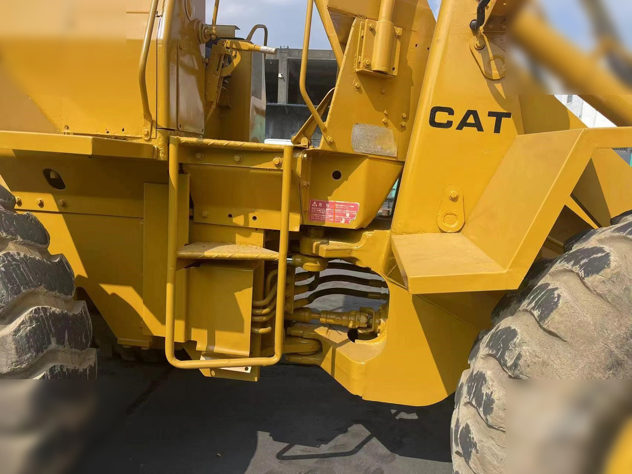 Wiellader CATERPILLAR 910