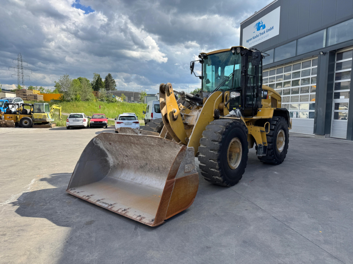 Wiellader CATERPILLAR 926M