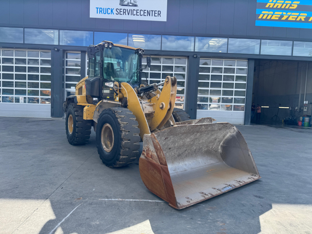 Wiellader CATERPILLAR 926M