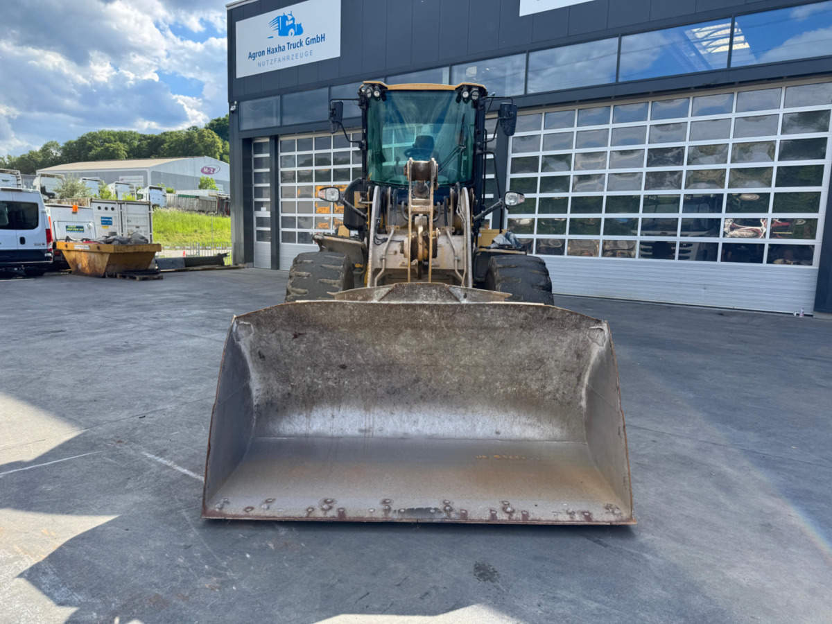 Wiellader CATERPILLAR 926M