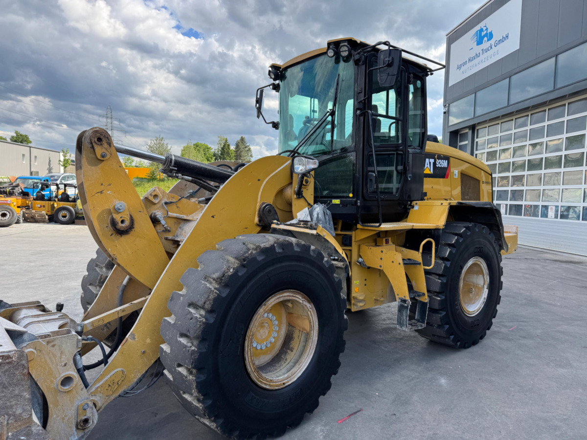 Wiellader CATERPILLAR 926M