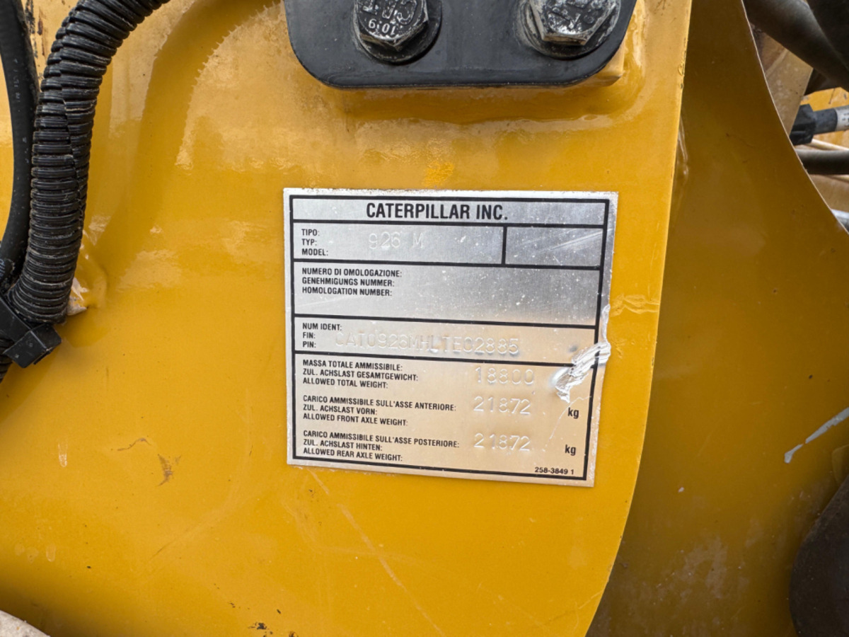 Wiellader CATERPILLAR 926M