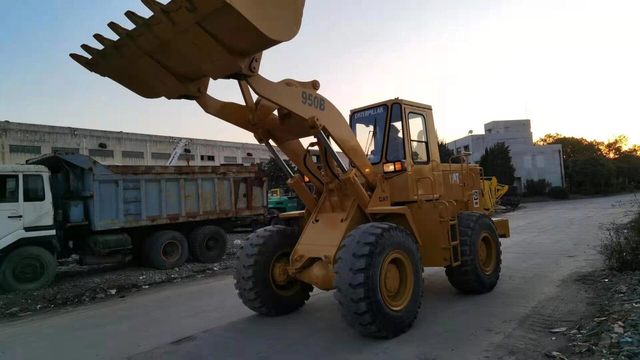 Wiellader CATERPILLAR 950B