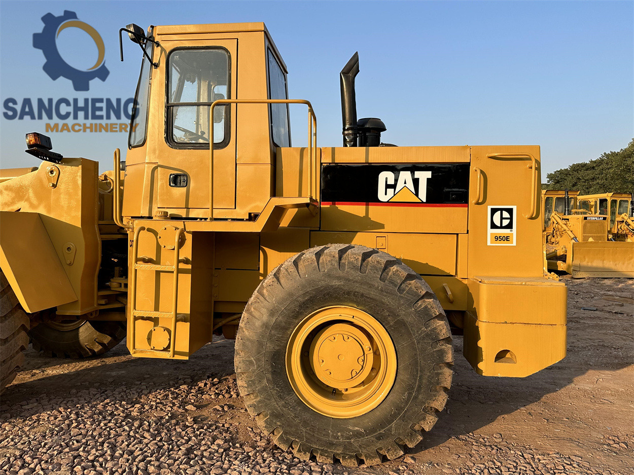Wiellader CATERPILLAR 950E