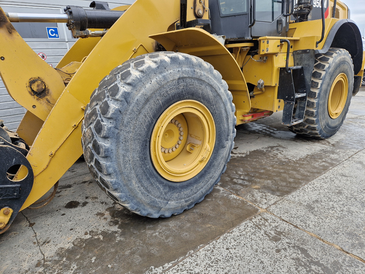 Wiellader CATERPILLAR 950M
