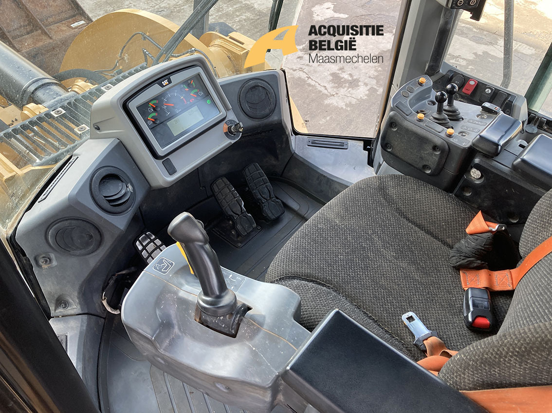 Wiellader CATERPILLAR 962M