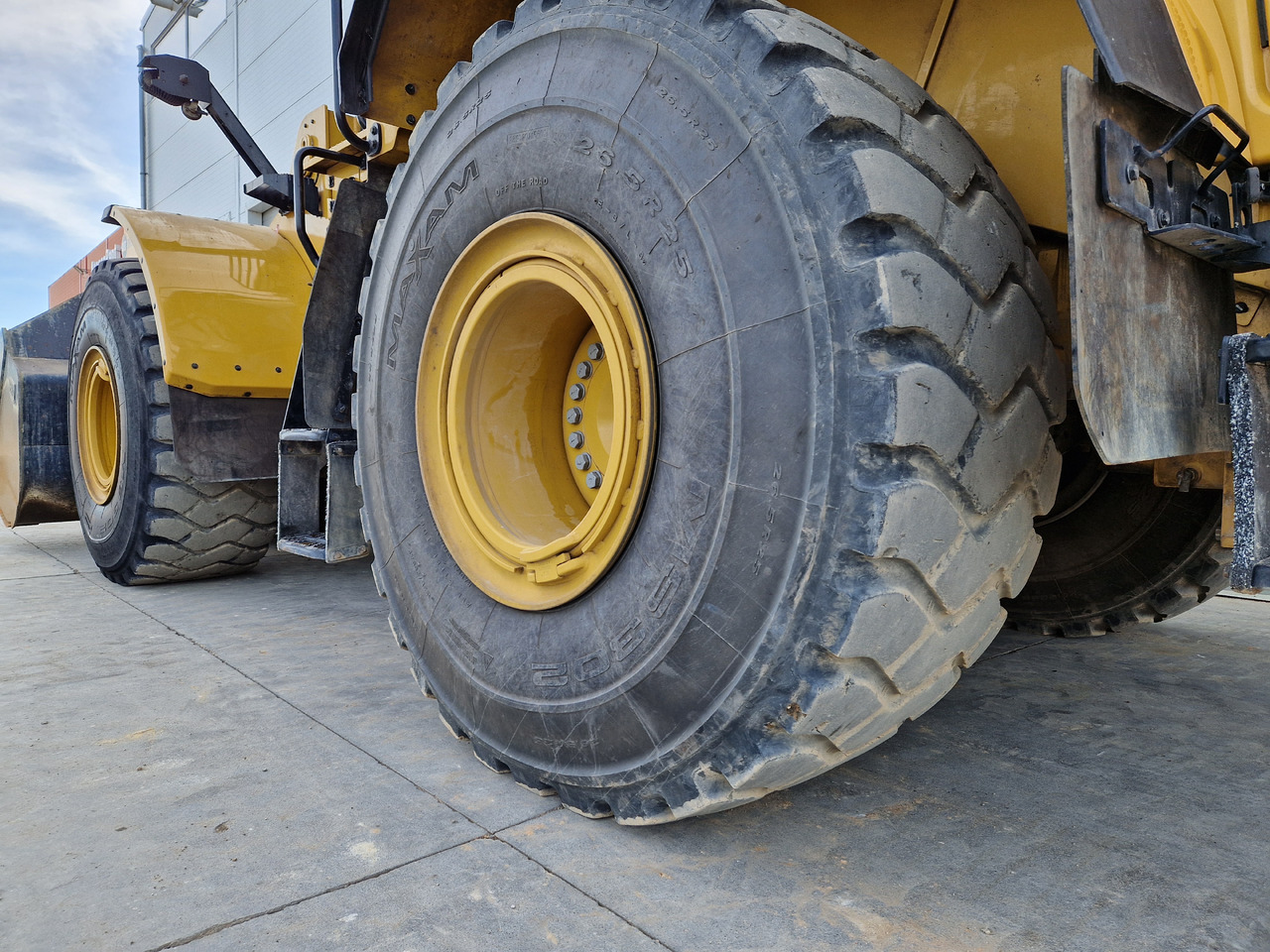 Wiellader CATERPILLAR 966