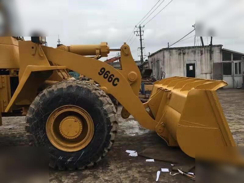 Wiellader CATERPILLAR 966C