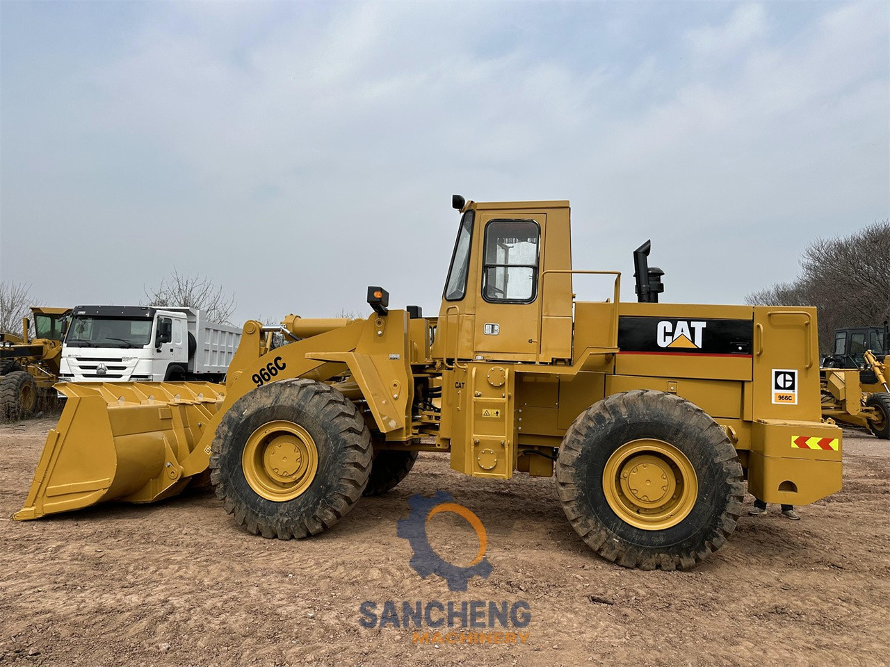 Wiellader CATERPILLAR 966C