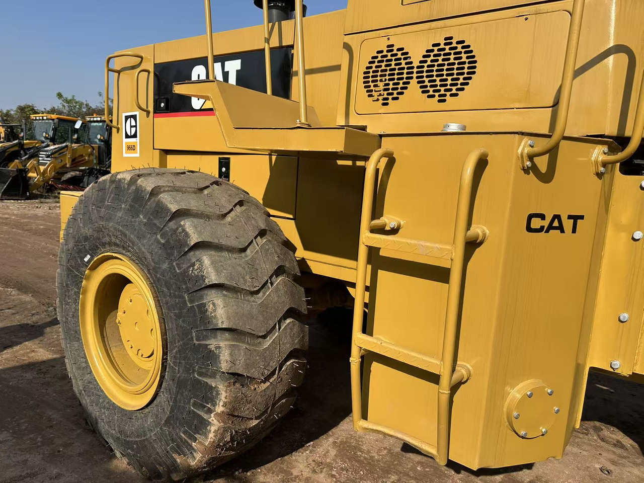 Wiellader CATERPILLAR 966D